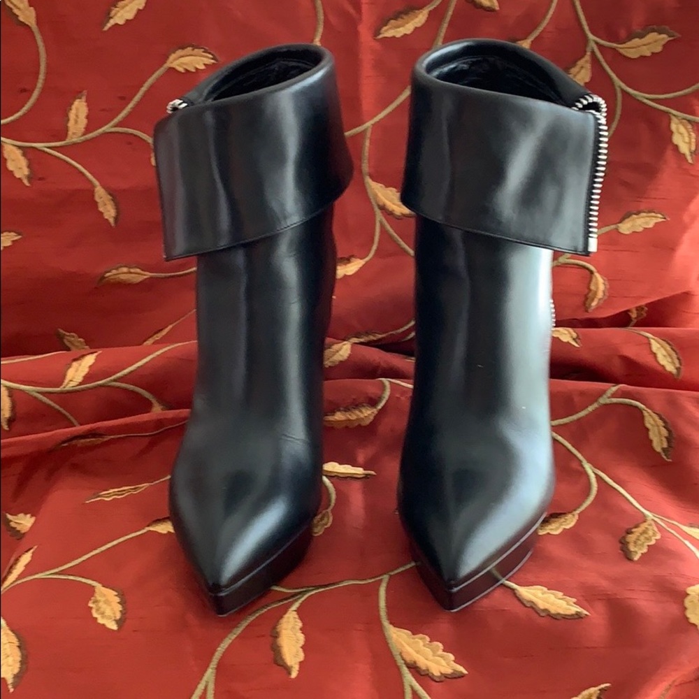 Ankle boots